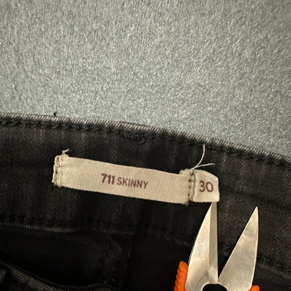Levi's 711 Skinny Jeans Women's Size 30x30 Black Tab Dark Wash cotton blend - Picture 3 of 16